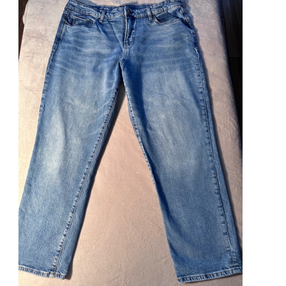 a.n.a A New Approach Mid-Rise Boyfriend Jeans Blue Medium Wash Denim Size 14